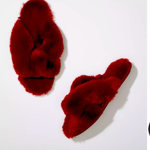 LOFT Shoes - Ripe Cherry Criss Cross Faux Fur Slippers